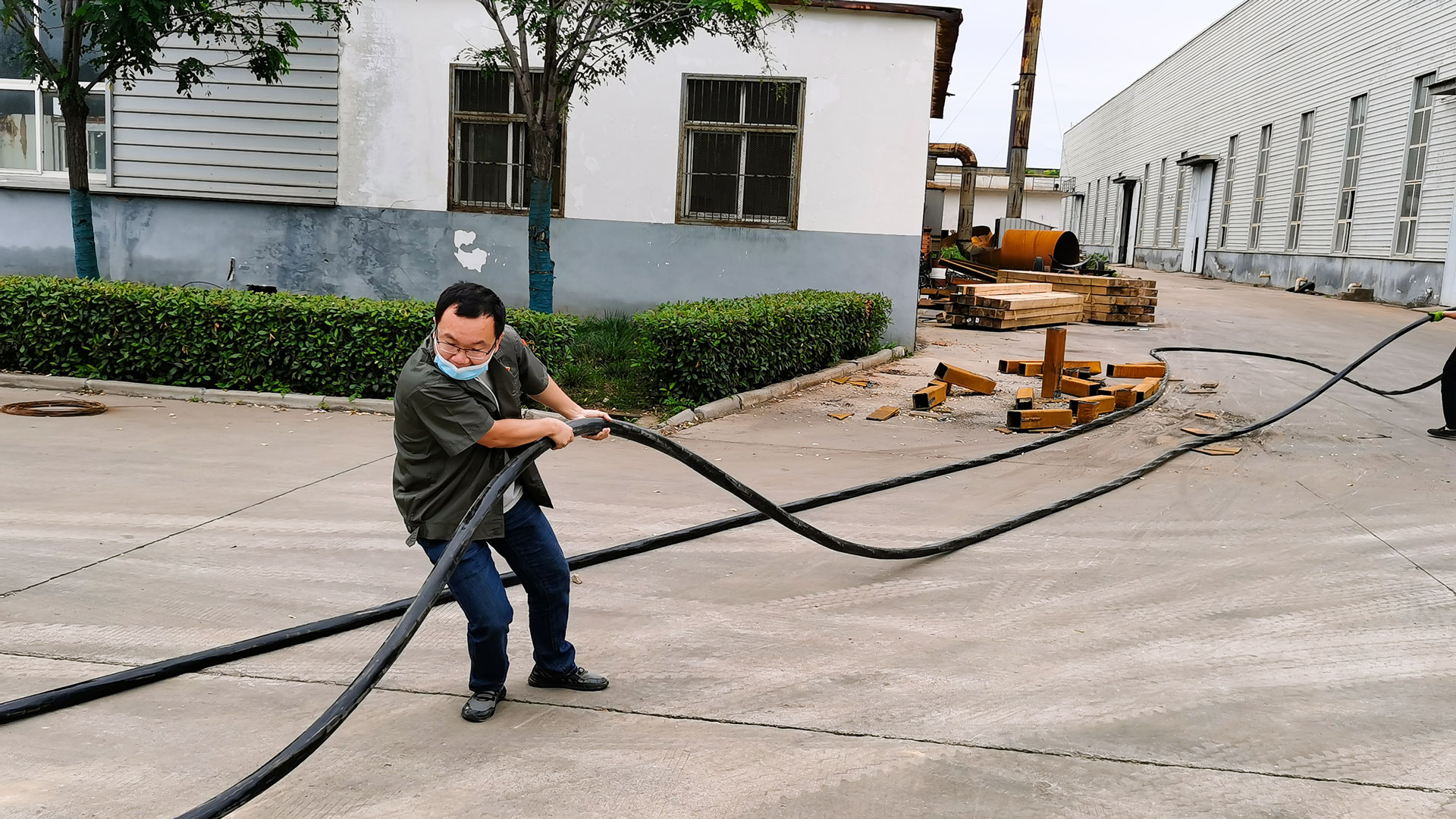 1630034825544537.jpg 集中力量辦大事-(1).jpg